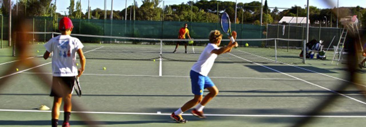 Fiesta de fin de curso de las escuelas de tenis y pádel