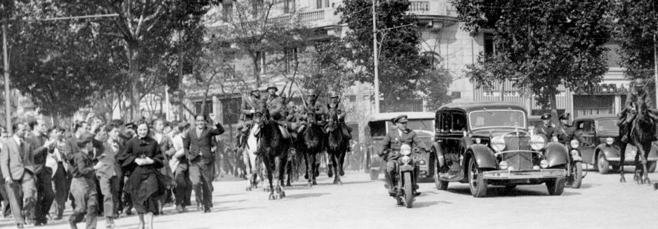 Los Viernes del RACE 'Trece coches en la historia de España'