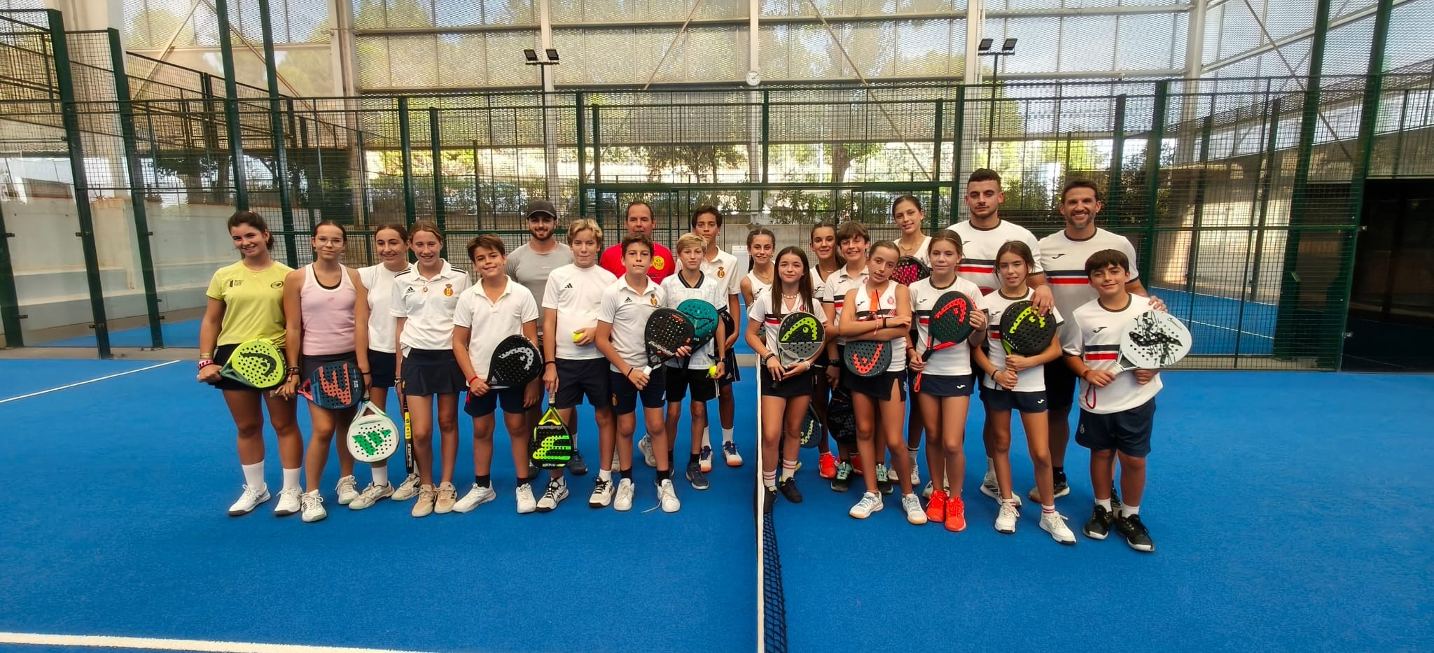 El RACE y el Real Club de Tenis de Gijón comparten una jornada de competición y convivencia