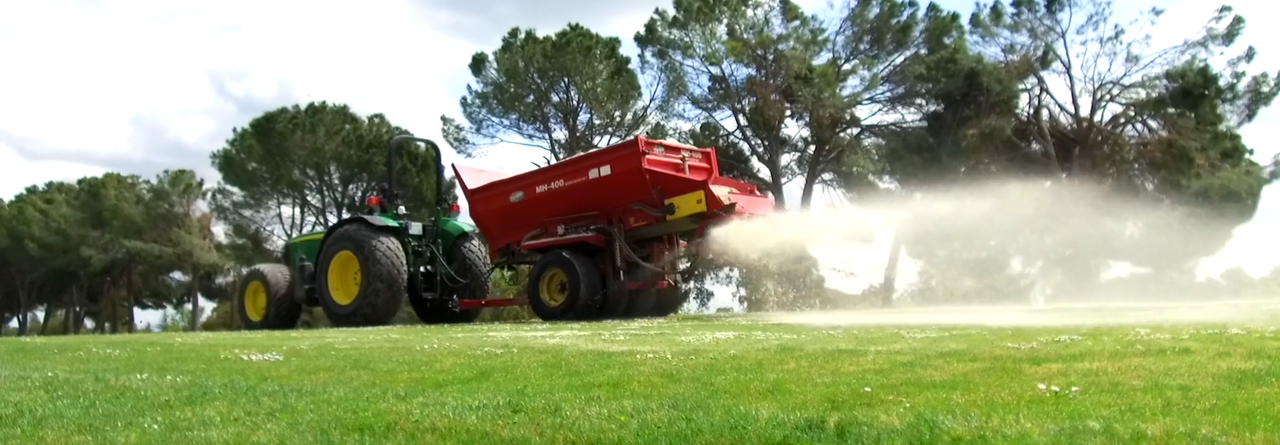 Mantenimiento del campo para la nueva temporada