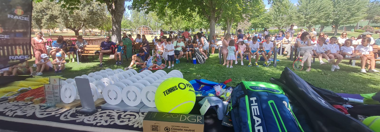 Las Escuelas de Tenis y Pádel ponen el broche de oro a la temporada 2021-2022