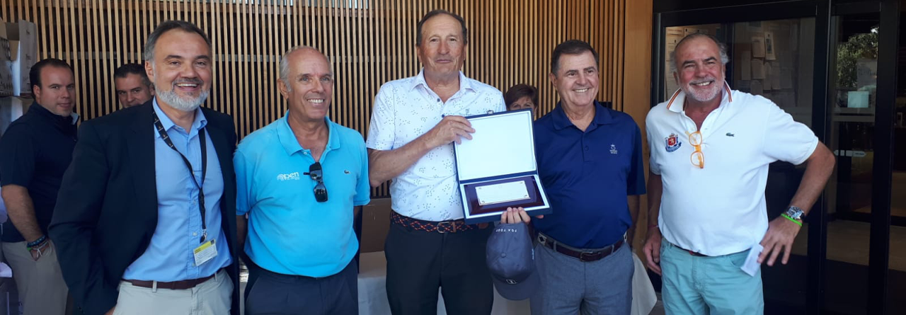 Jaime Pascual, reconocido por su vuelta de 73 golpes