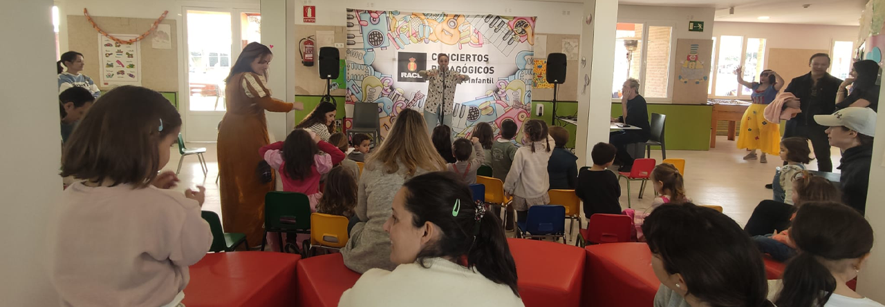 Cuentos y música a cargo de la compañía Arigato en el Chalet Infantil