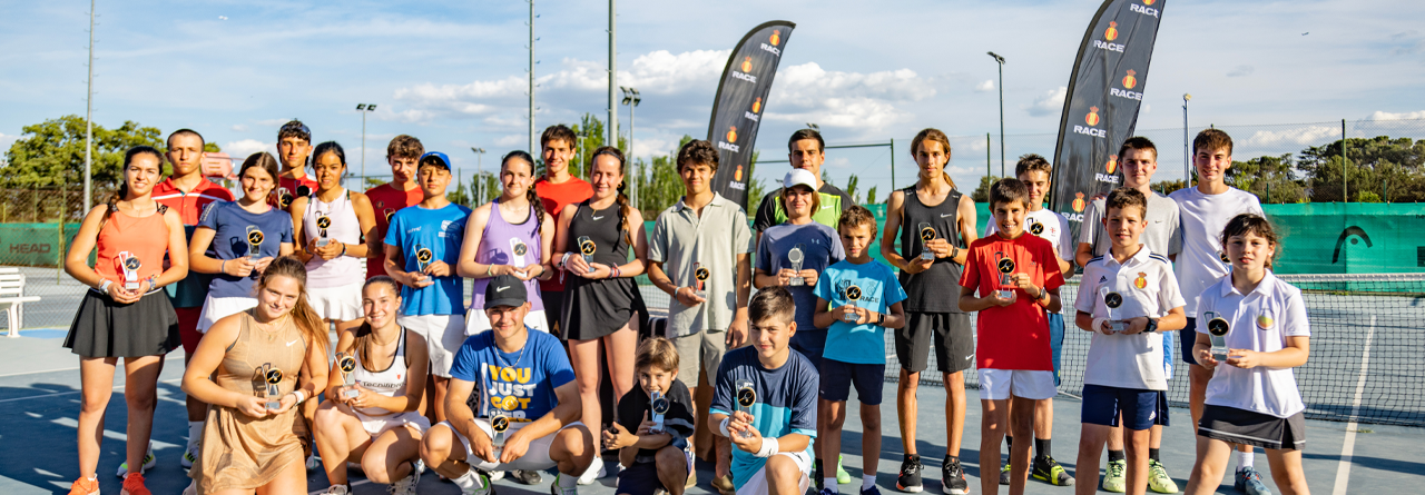 Éxito en el XXII Torneo RACE de tenis