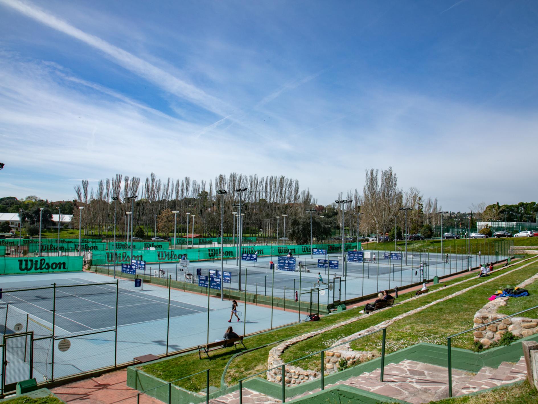 MASTER CLASS DE SERVICIO EN TENIS