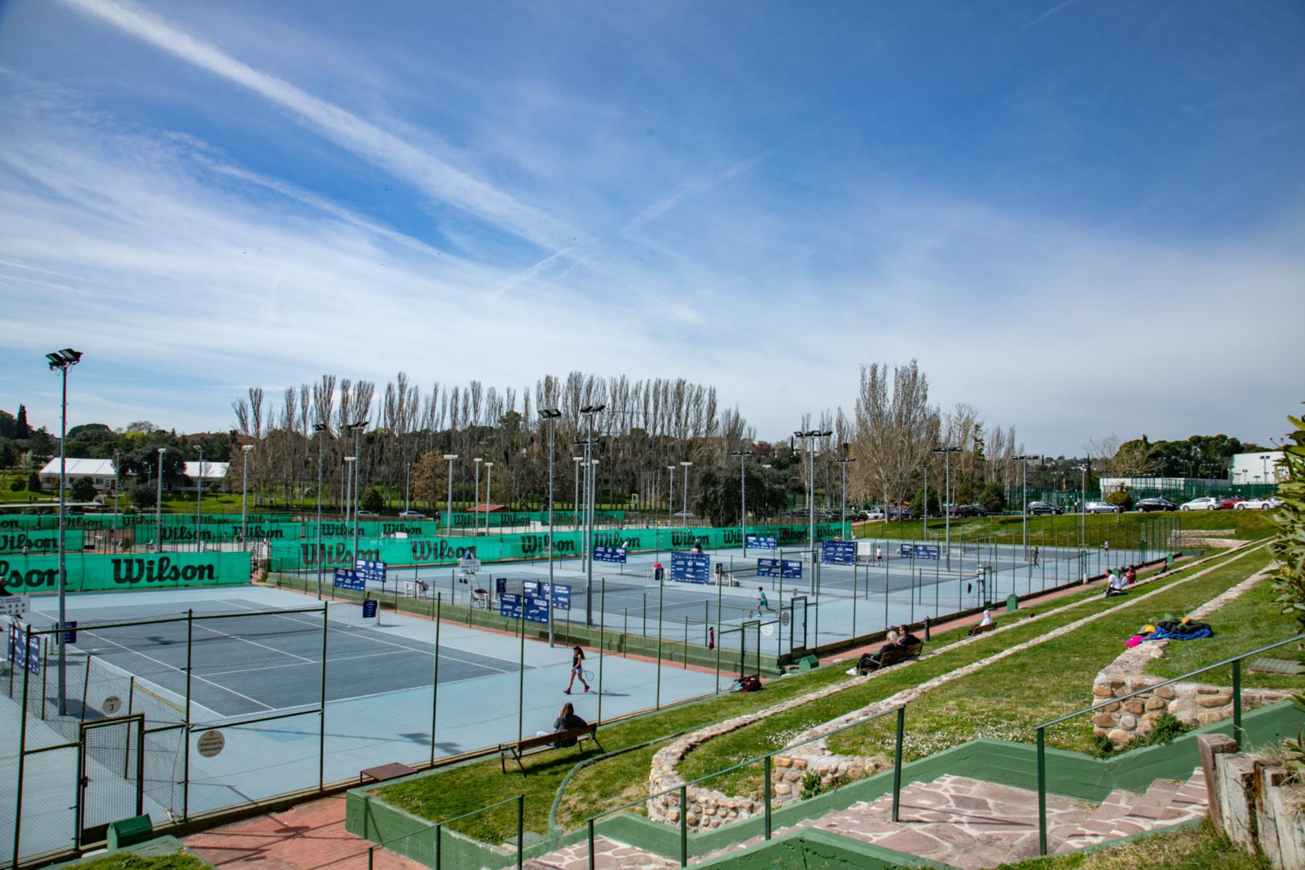 MASTER CLASS DE SERVICIO EN TENIS