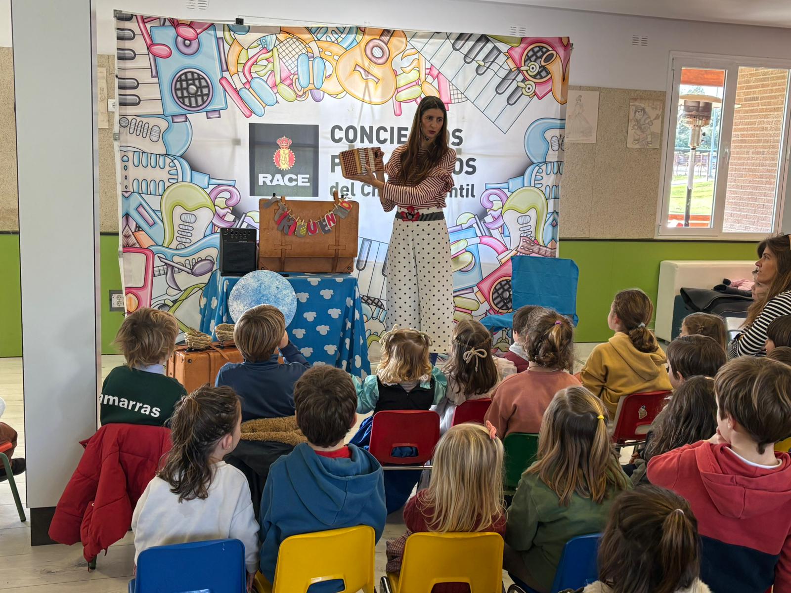 LA TEMPORADA DE CONCIERTOS PEDAGÓGICOS CONTINUÓ CON LA ACTUACIÓN DE 'DOS DE LA BANDA MOCOSA'