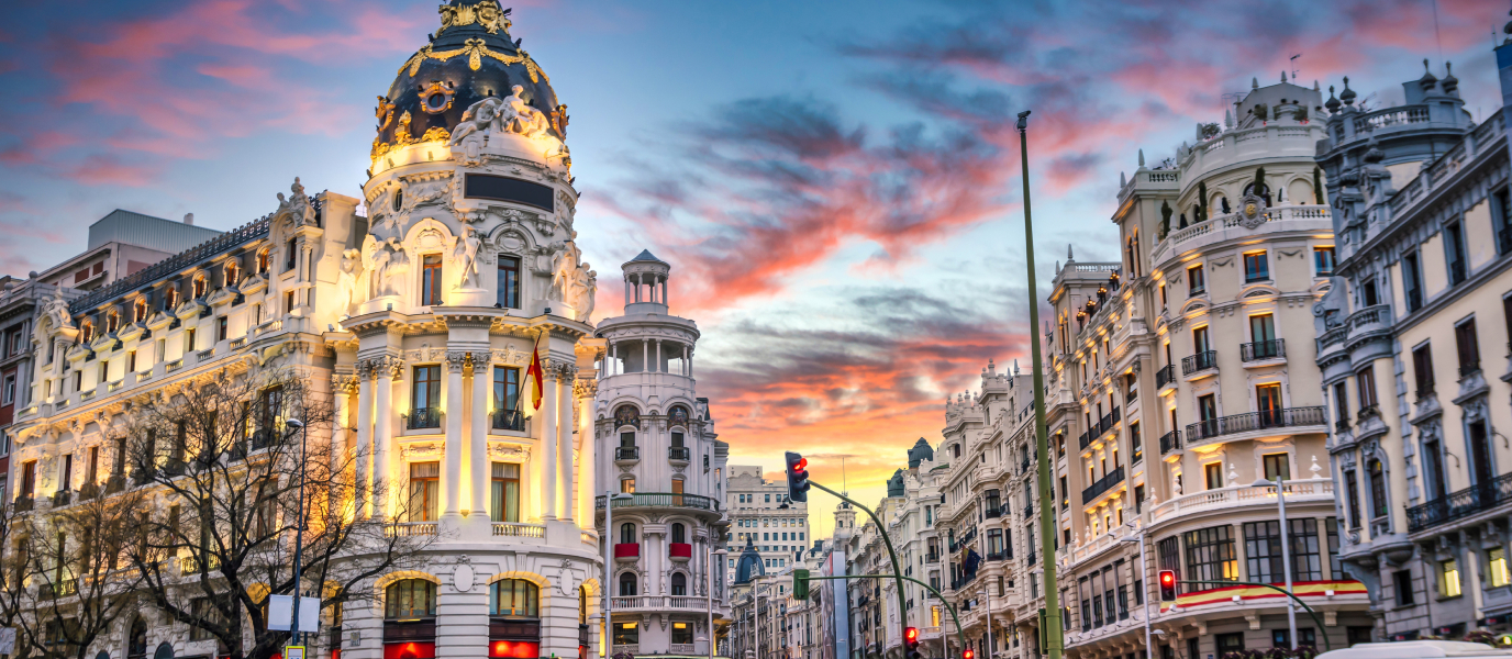 Paseos Ilustrados por Madrid: Los secretos de la Gran Vía