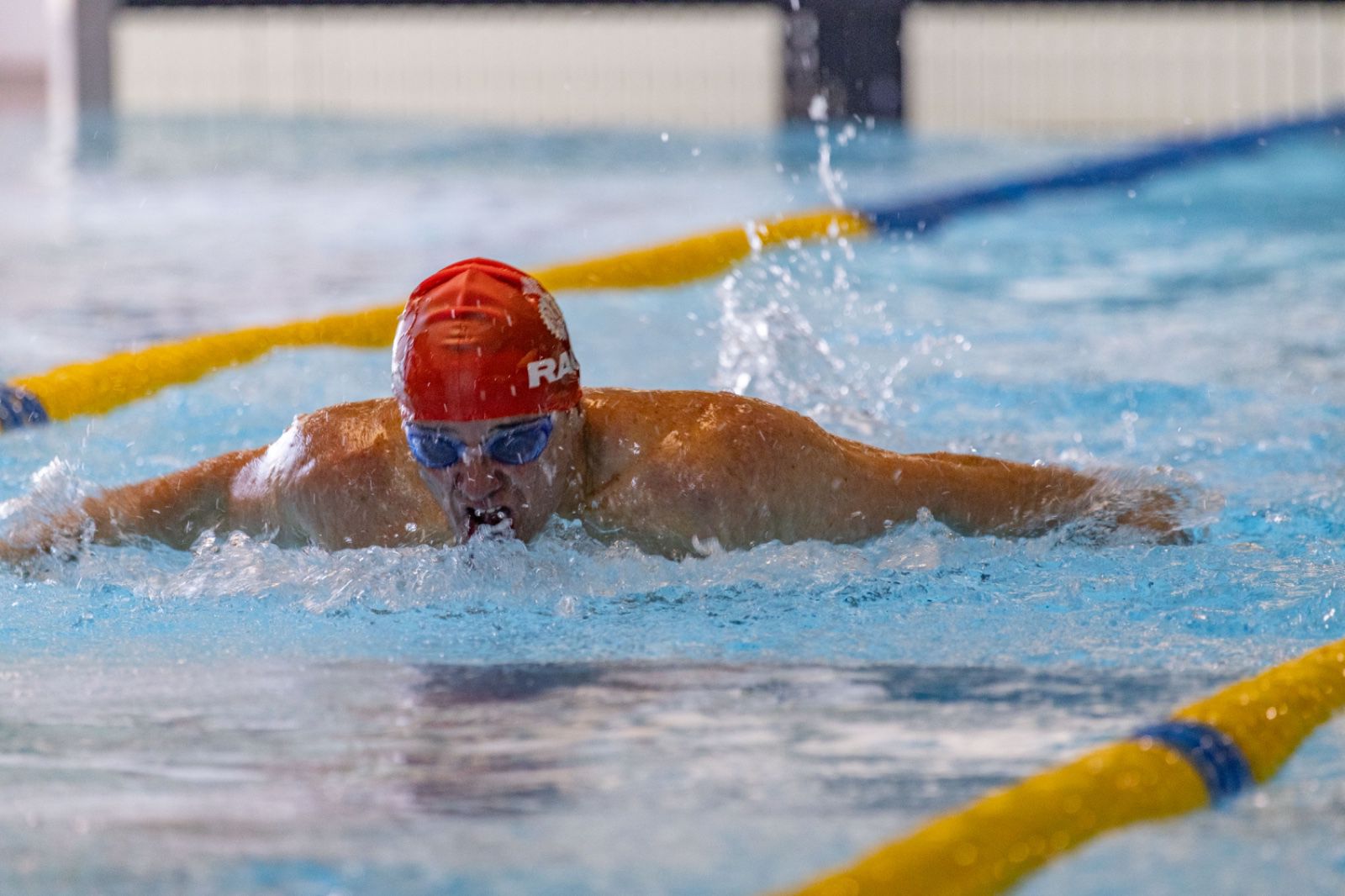 El equipo de natación del RACE brilla en el Campeonato de Madrid Open Máster de Verano
