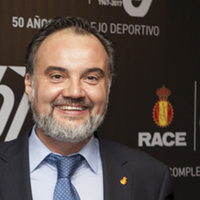 El director de operaciones del Club, José María Candel González, asumirá la dirección del Complejo Deportivo