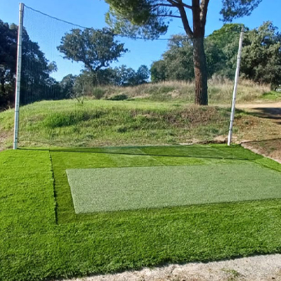 Nueva zona de calentamiento en el hoyo 1